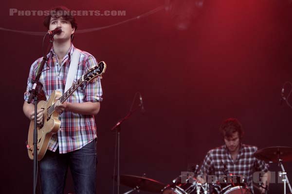 VAMPIRE WEEKEND - 2009-08-28 - SAINT CLOUD - Domaine National - Grande Scene - 